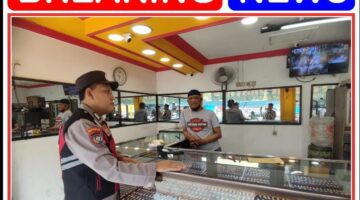 Petugas jaga polsek sukodadi melaksanakan kegiatan patroli kota presisi giat dialogis di wilayah sukodadi.
