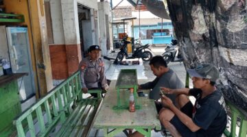 Giat patroli kota presisi anggota polsek brondong antara lain guna untuk memberikan himbauan kamtibmas kepada masyarakat agar selalu menjaga harkamtibmas di wilayah brondong.