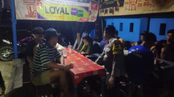 Polsek sukodadi gelar patroli kota presisi dialogis, jaga keamanan dan ketertiban masyarakat.