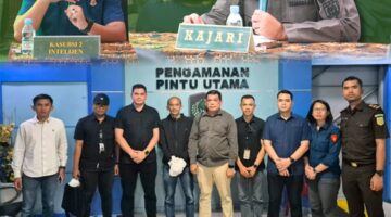Tidak Kooperatif, Penyidik Kejari Karo Jemput Paksa Tersangka Pelaku TP Korupsi Pembuatan Profil Desa