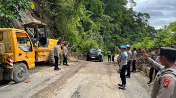 Polres Gayo Lues Tunjukkan Respons Cepat dalam Operasi Tanggap Bencana Longsor